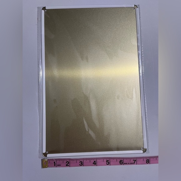 NWOT "I ONLY WANT 3
CHICKENS.....Hey Don't Judge Me!" 11.75
× 8.75" - Picture 3 of 3